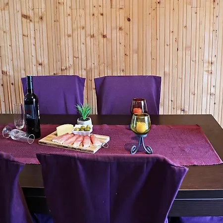 Holiday Nela Ferienhaus Ploce (Dubrovnik-Neretva)